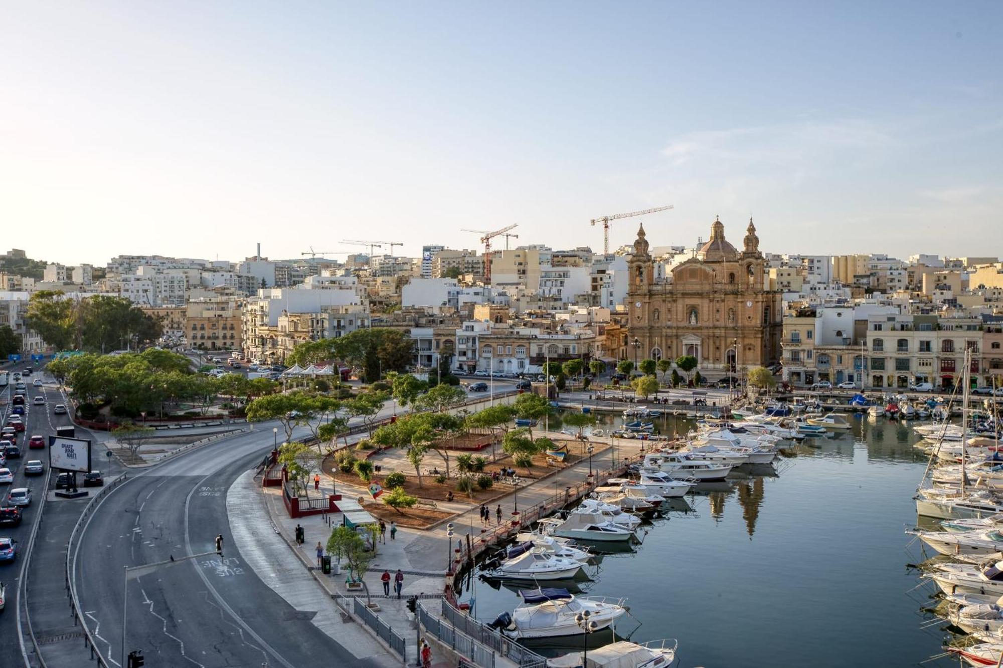 Seafront Apartment-Hosted By Sweetstay Pietà Extérieur photo